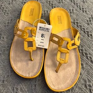 Yellow Size 8-1/2 Sandals NWT